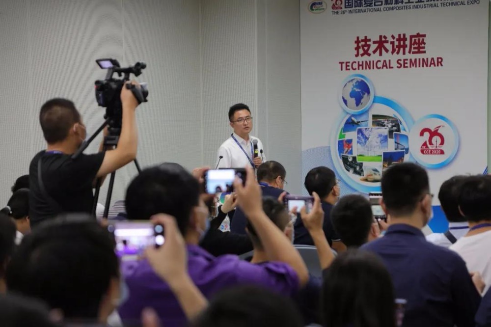 红龙poker官网-全新玩家福利打算,助你急剧融入扑克世界