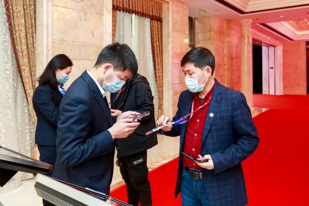 红龙poker官网-全新玩家福利打算,助你急剧融入扑克世界