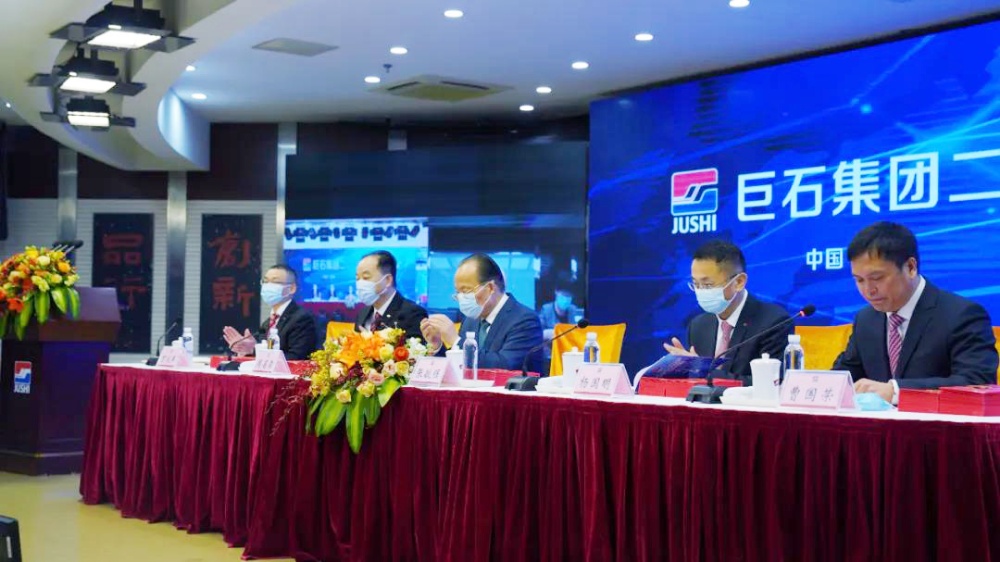 红龙poker官网-全新玩家福利打算,助你急剧融入扑克世界