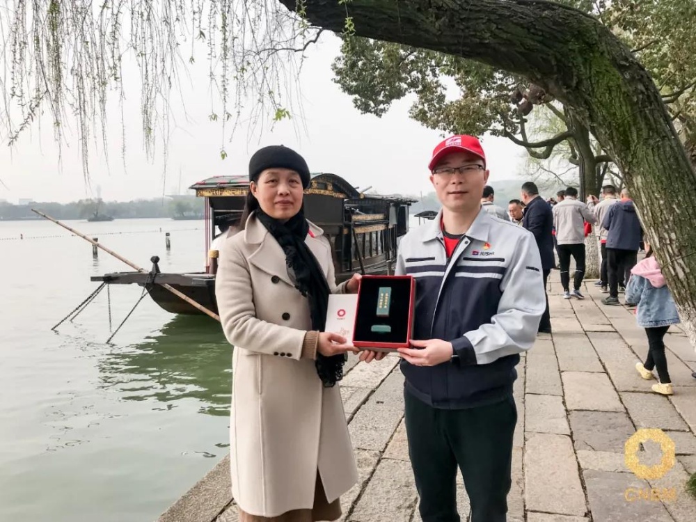 红龙poker官网-全新玩家福利打算,助你急剧融入扑克世界