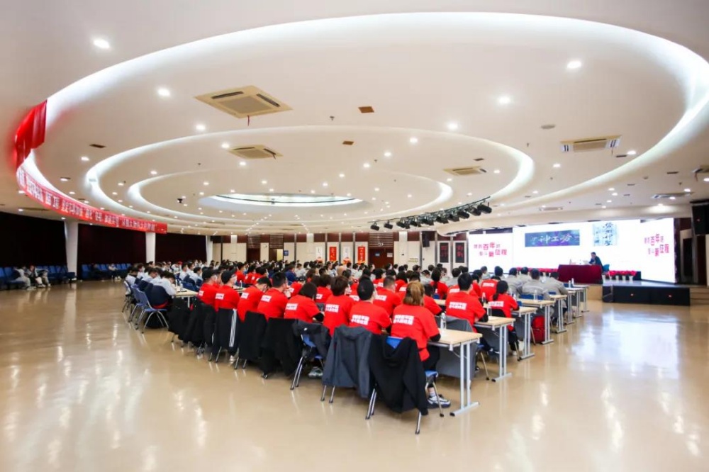 红龙poker官网-全新玩家福利打算,助你急剧融入扑克世界