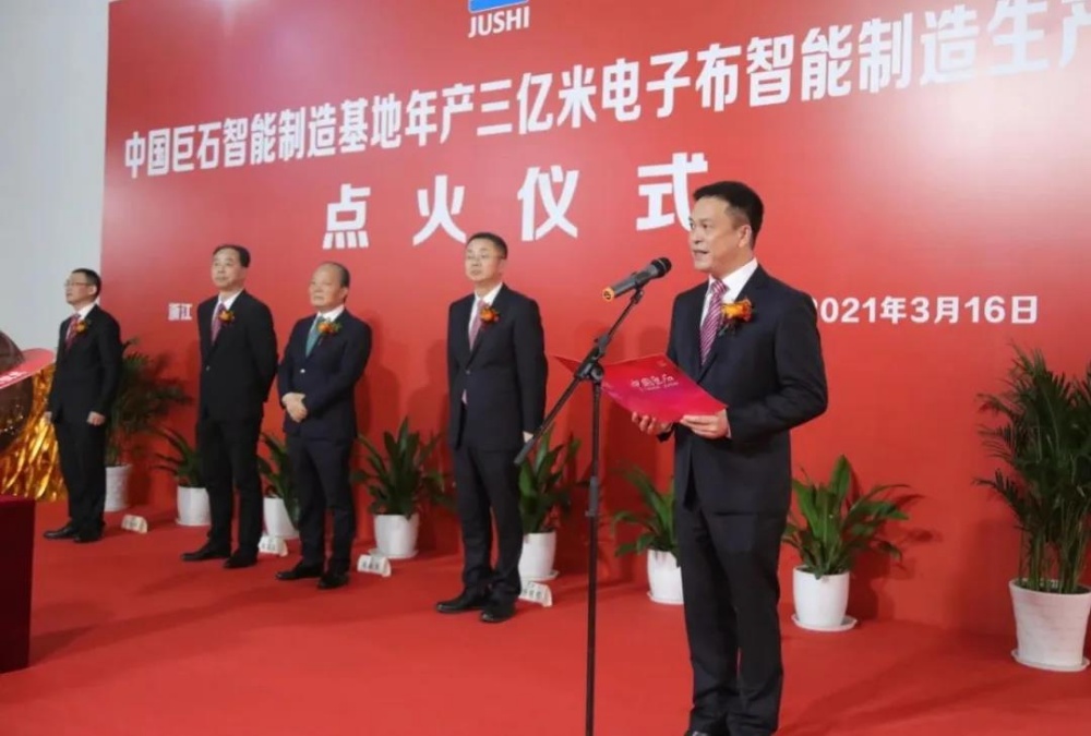 红龙poker官网-全新玩家福利打算,助你急剧融入扑克世界