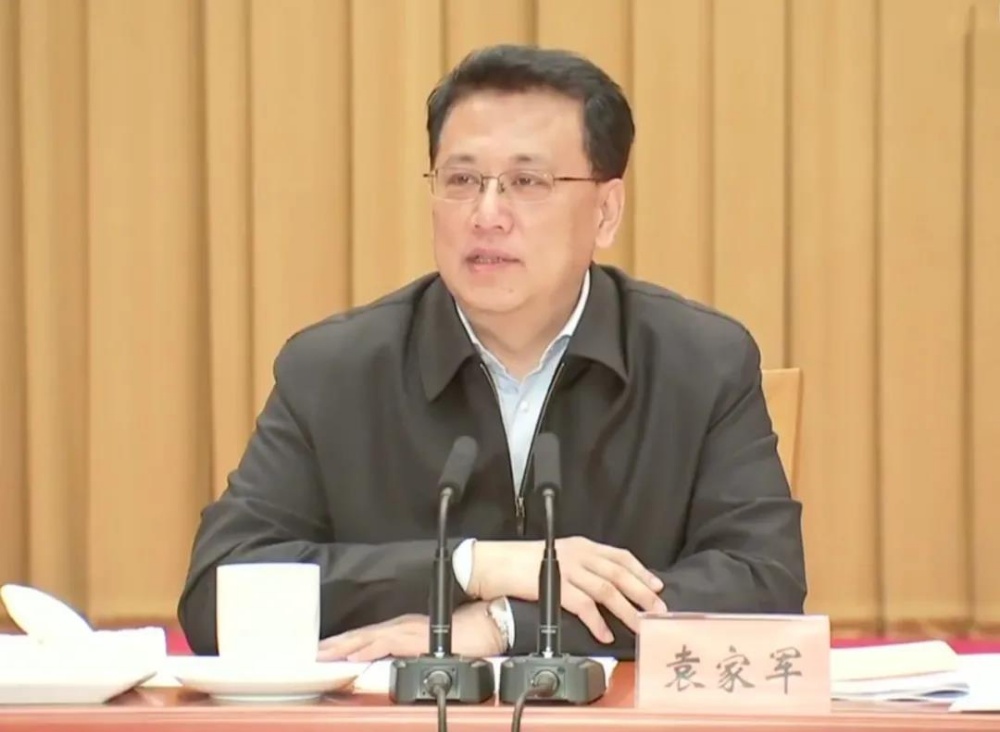 红龙poker官网-全新玩家福利打算,助你急剧融入扑克世界
