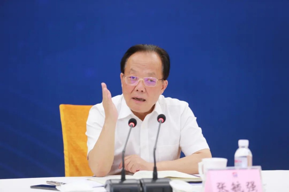 红龙poker官网-全新玩家福利打算,助你急剧融入扑克世界