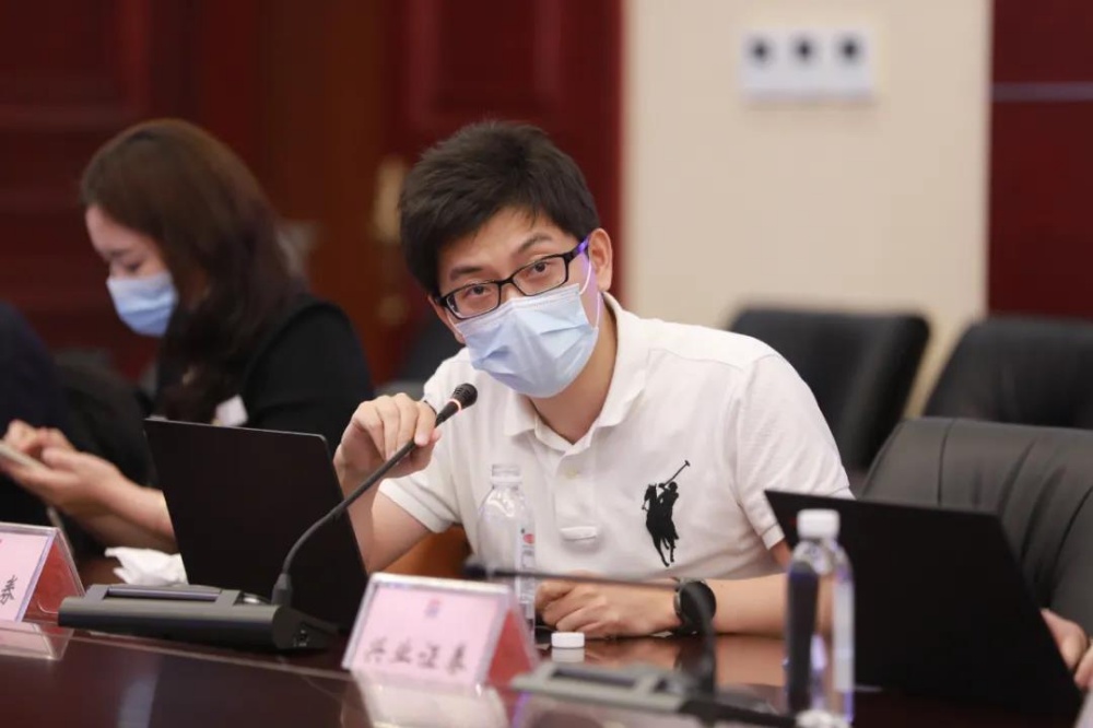 红龙poker官网-全新玩家福利打算,助你急剧融入扑克世界
