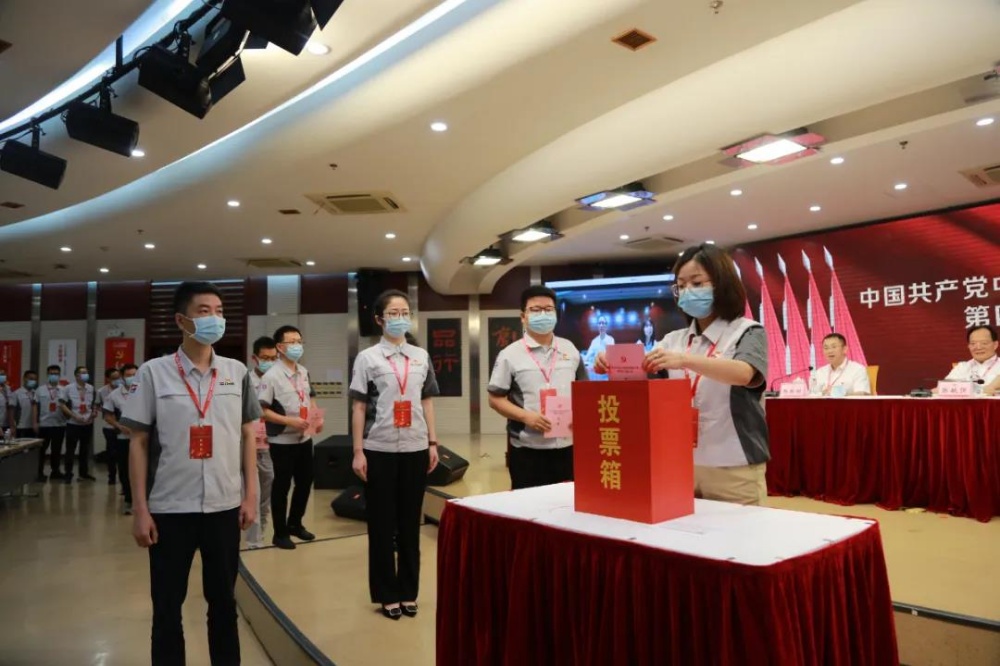 红龙poker官网-全新玩家福利打算,助你急剧融入扑克世界