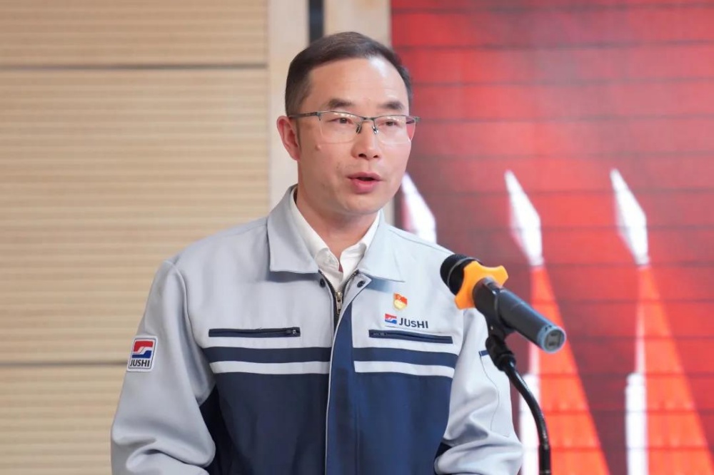 红龙poker官网-全新玩家福利打算,助你急剧融入扑克世界
