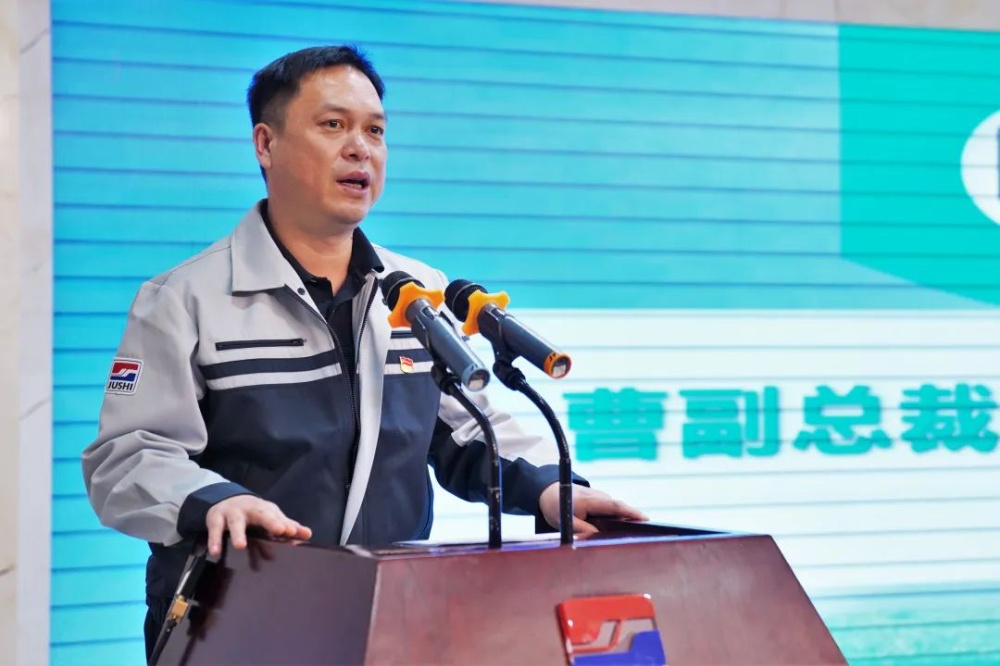 红龙poker官网-全新玩家福利打算,助你急剧融入扑克世界
