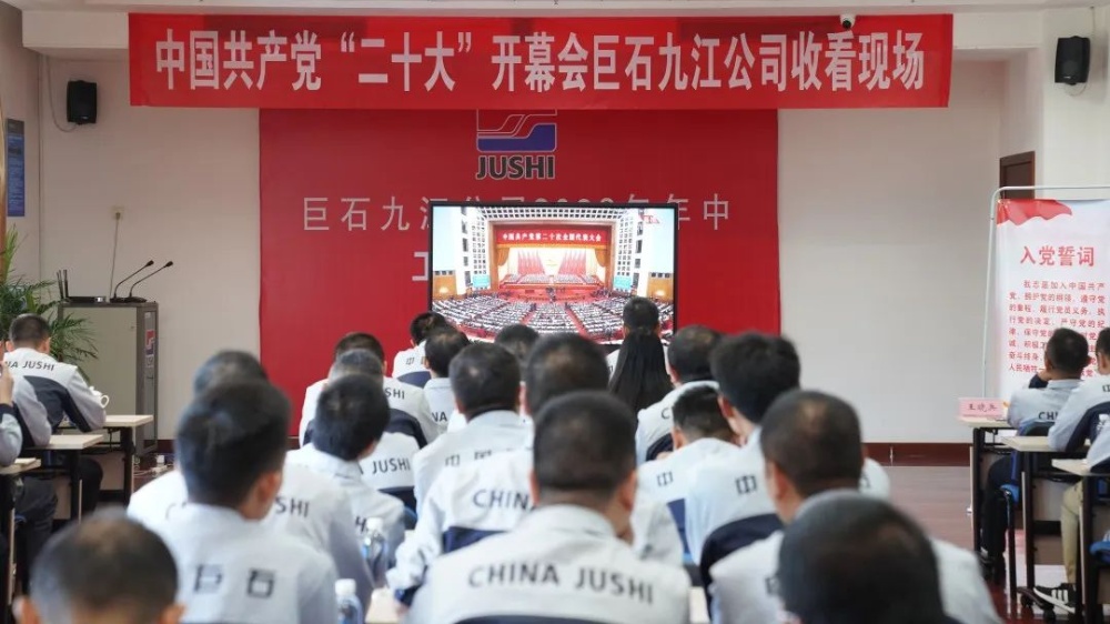 红龙poker官网-全新玩家福利打算,助你急剧融入扑克世界