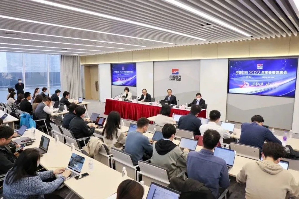 红龙poker官网-全新玩家福利打算,助你急剧融入扑克世界