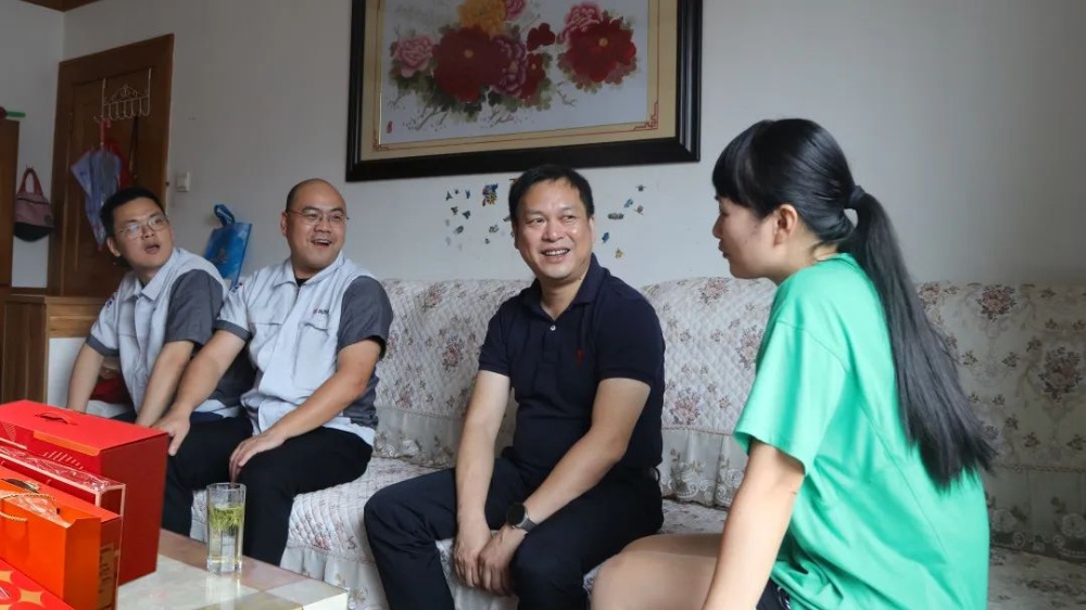 红龙poker官网-全新玩家福利打算,助你急剧融入扑克世界