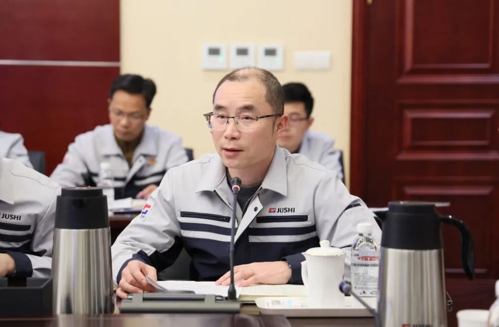 红龙poker官网-全新玩家福利打算,助你急剧融入扑克世界