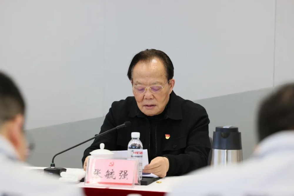 红龙poker官网-全新玩家福利打算,助你急剧融入扑克世界