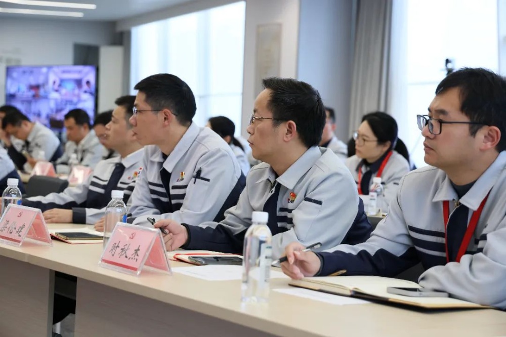 红龙poker官网-全新玩家福利打算,助你急剧融入扑克世界