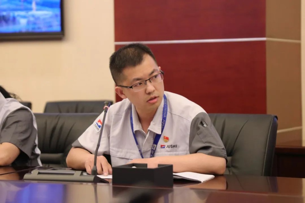红龙poker官网-全新玩家福利打算,助你急剧融入扑克世界