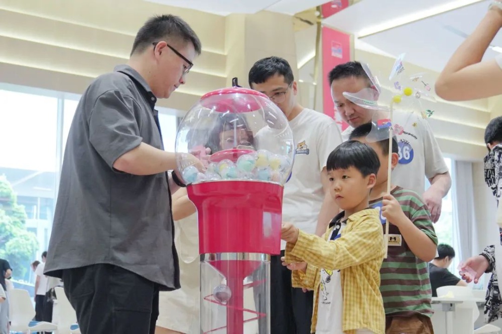 红龙poker官网-全新玩家福利打算,助你急剧融入扑克世界