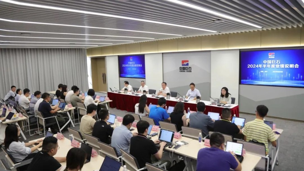 红龙poker官网-全新玩家福利打算,助你急剧融入扑克世界