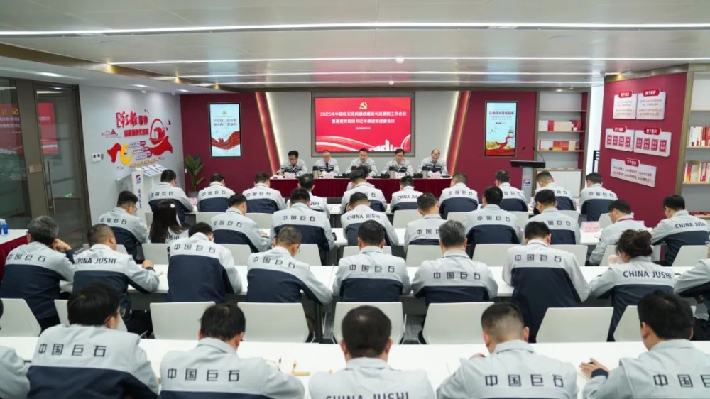 红龙poker官网-全新玩家福利打算,助你急剧融入扑克世界