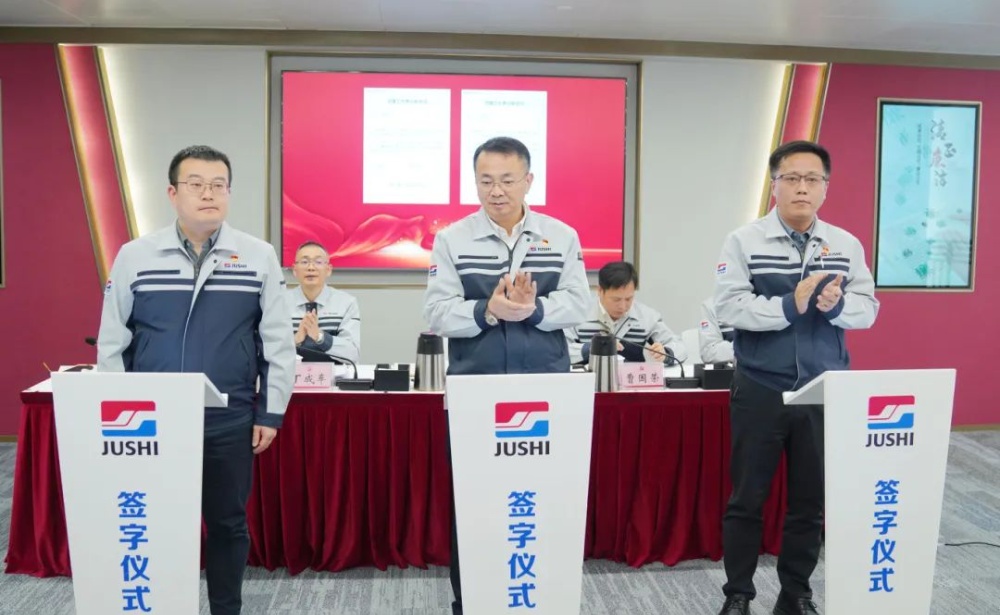 红龙poker官网-全新玩家福利打算,助你急剧融入扑克世界
