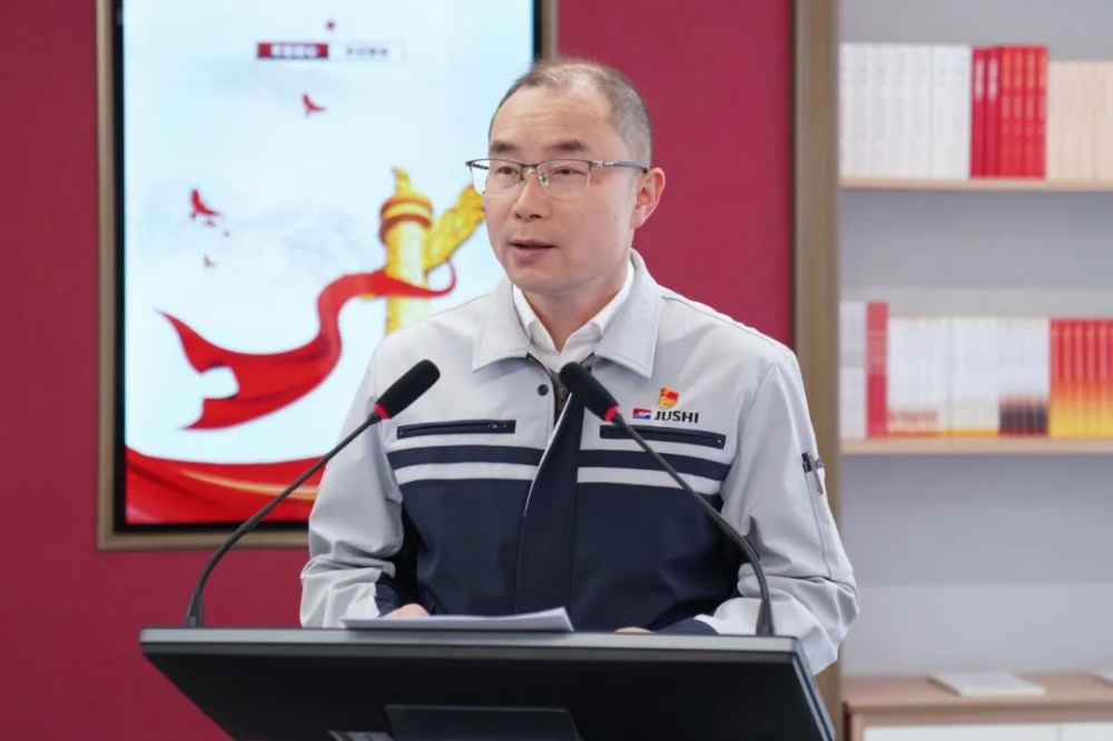 红龙poker官网-全新玩家福利打算,助你急剧融入扑克世界