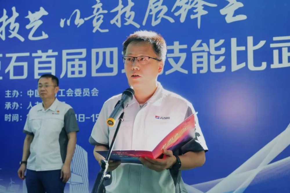 红龙poker官网-全新玩家福利打算,助你急剧融入扑克世界