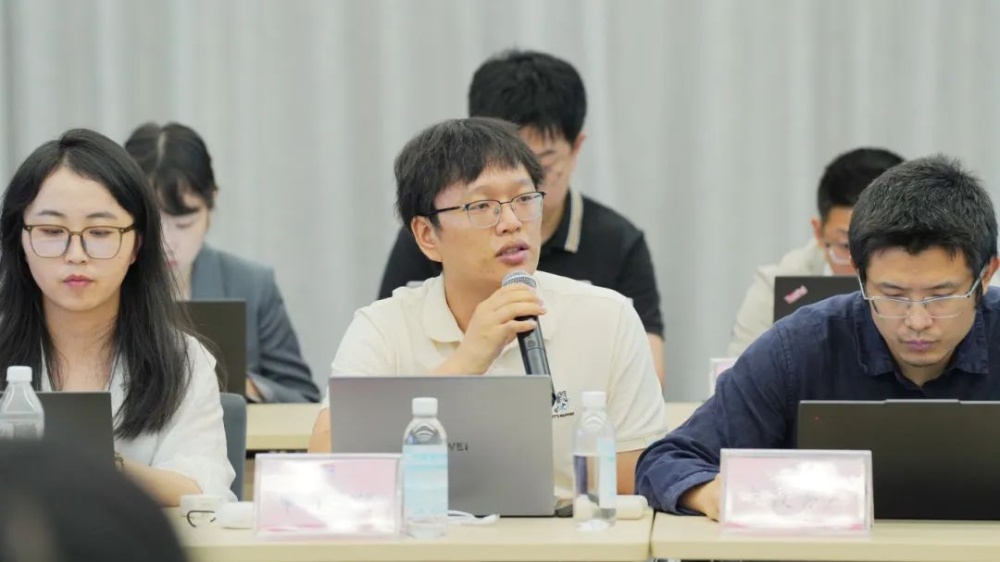 红龙poker官网-全新玩家福利打算,助你急剧融入扑克世界