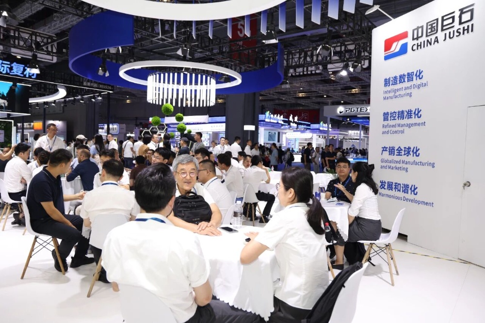 红龙poker官网-全新玩家福利打算,助你急剧融入扑克世界