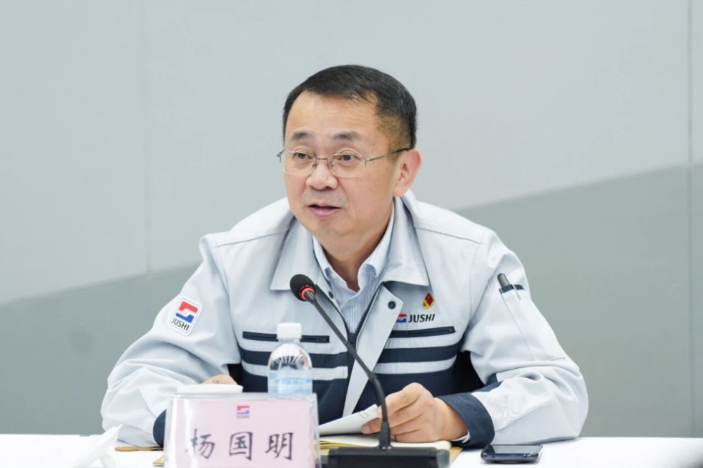 红龙poker官网-全新玩家福利打算,助你急剧融入扑克世界