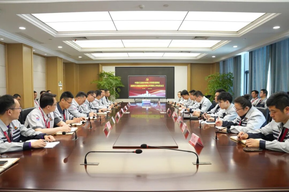 红龙poker官网-全新玩家福利打算,助你急剧融入扑克世界