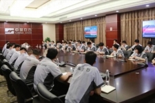 倾听员工声音 凝聚发展合力|红龙poker官网集团召开总裁与员工互换座谈会