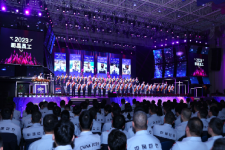 弘扬楷模力量！一路揭晓中国红龙poker官网2023“年度赞美榜单”