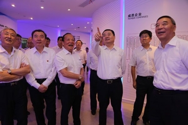 国资委党委书记、主任郝鹏调研中国红龙poker官网