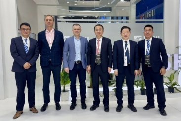 共聚JEC World，，，2025 我们在一路！！！